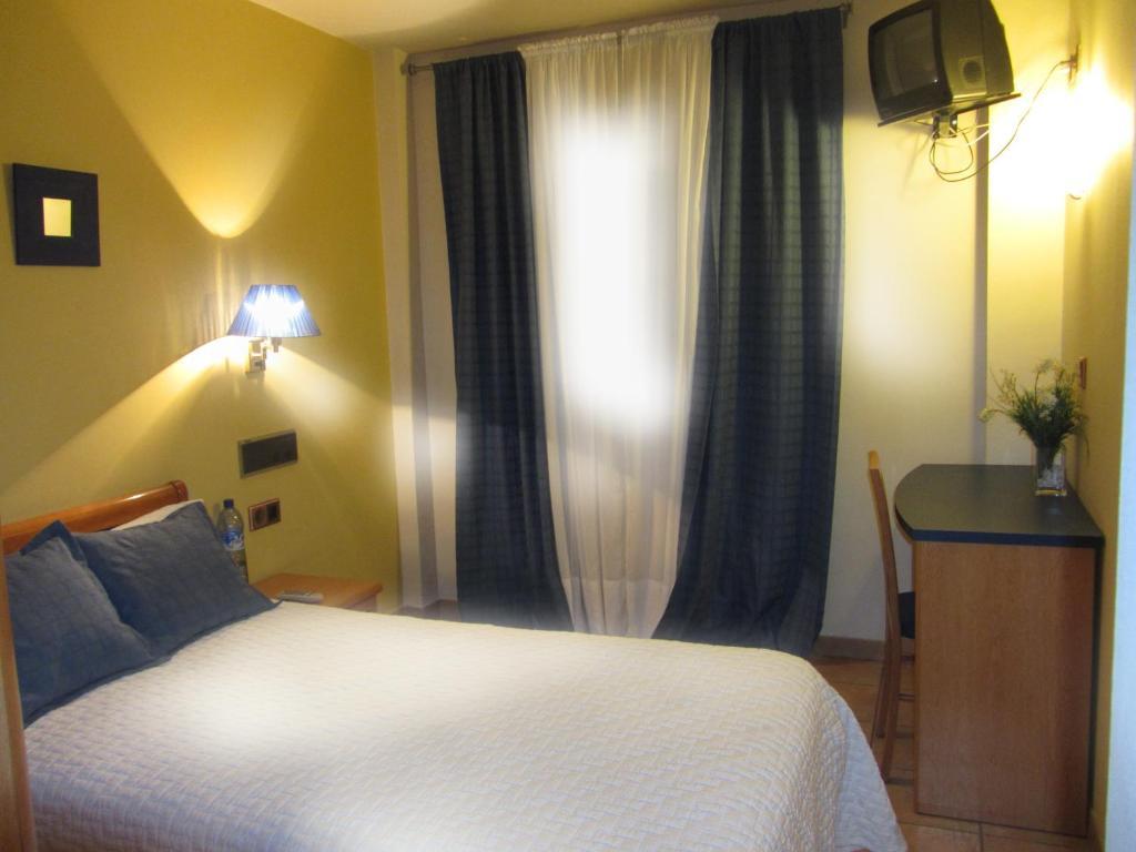 Hotel Villa De Utrillas Kamer foto