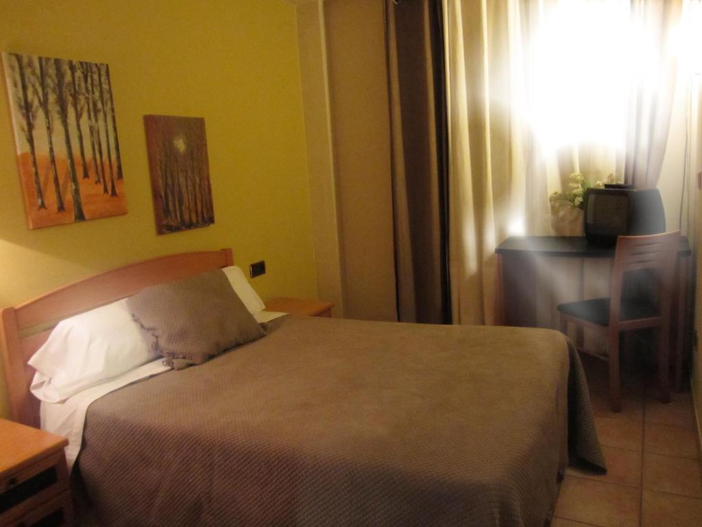 Hotel Villa De Utrillas Kamer foto